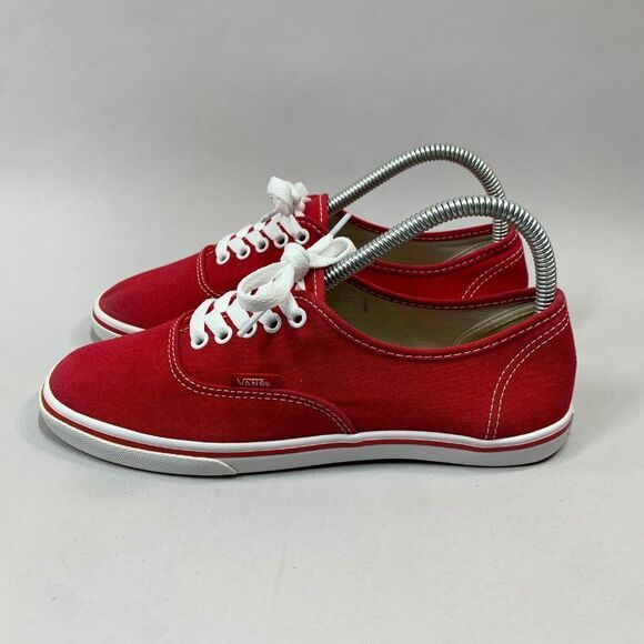 Vans Shoes Women's Size 5.5 Red Canvas Low Classic Casual Athletic Sneakers‎ - Picture 4 of 10